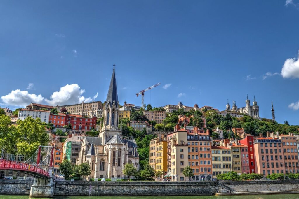 Fall River Cruise in Lyon